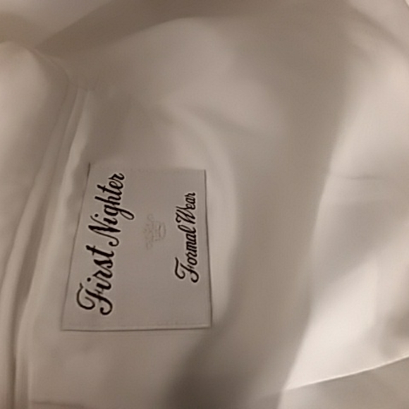 White first nighter dinner jacket all white no stains wore once - Picture 4 of 4